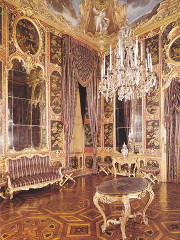 Интерьер китайской комнаты в палаццо Реале