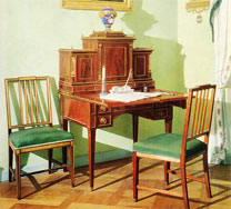 Стол-бюро и стулья в стиле Жакоба