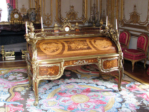 Стол-бюро (бюро-цилиндр) Людовика XV